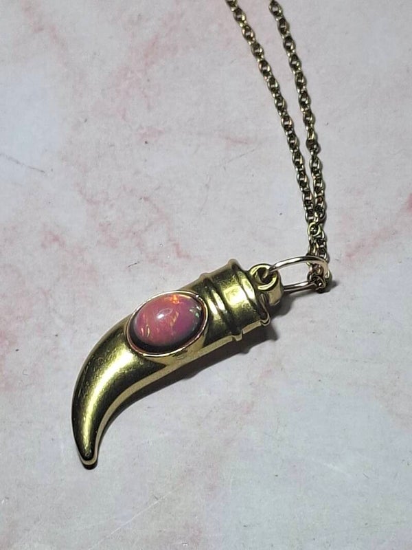 Pendentif acier inoxydable plaqué or avec opale, pierre éthiopienne de 8x6mm véritable
