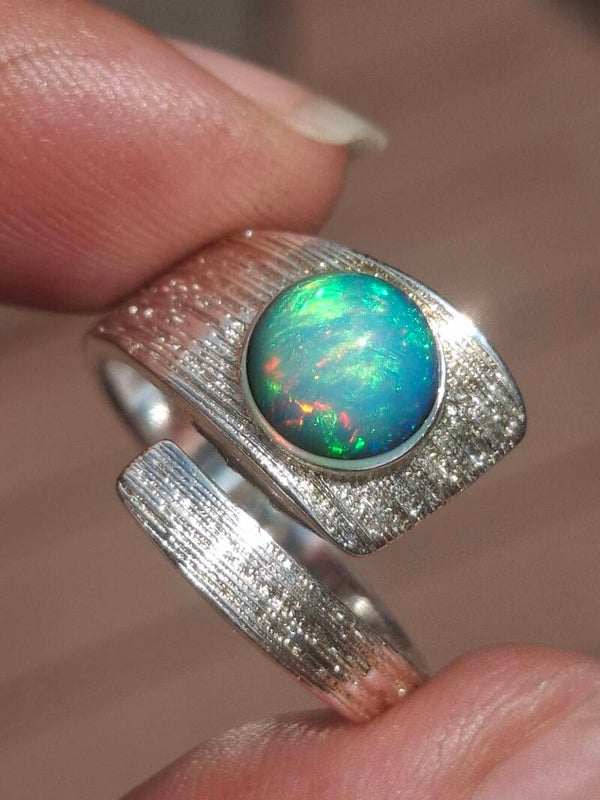 Bague ajustable opale 7mm welo éthiopienne véritable Neuf pas doffres