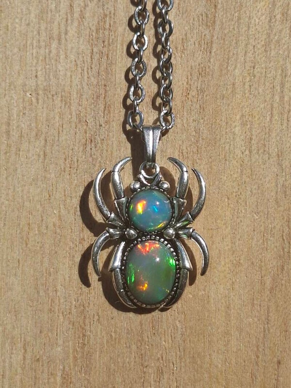 Pendentif araignée 🕷 opales éthiopiennes