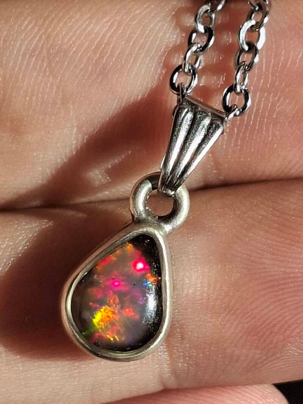 Pendentif opale 9x7mm goutte éthiopienne