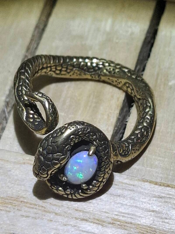 Bague serpent 🐍 avec opale australienne 6x4mm