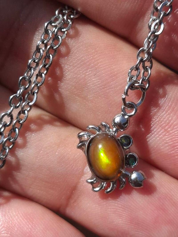 Pendentif acier inoxydable crabe opalisé pierre 7x5