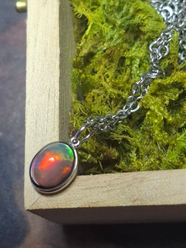 Pendentif acier inoxydable et opale multicolore 9x7mm