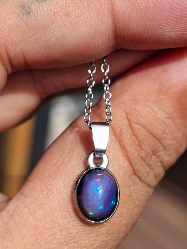 Collier/Pendentif acier inoxydable opale violet bleuté éthiopienne, pierre 9/8x6mm
