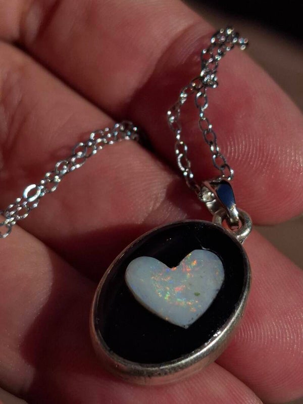Médaillon 18x13mm argent plaqué epais coeur opale australienne