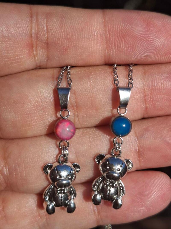 Collier Baby Shower petit ourson avec pierres véritables