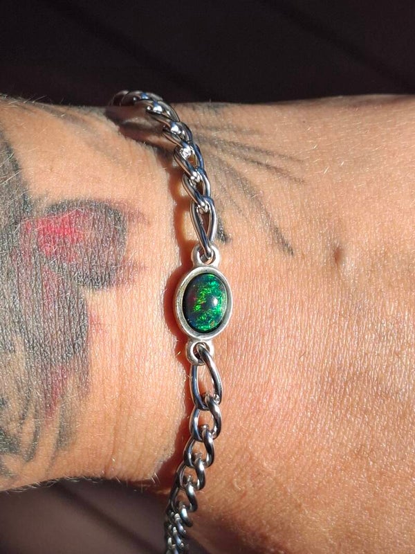 Bracelet avec opale noire éthiopienne 8x6
