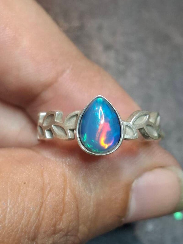 Bague feuillage ajustable argent plaqué opale goutte 9/8x6mm