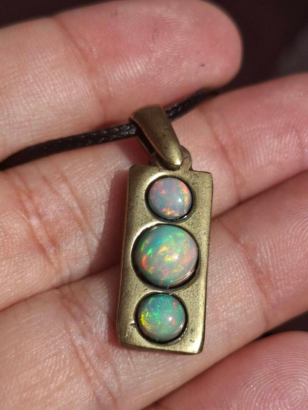 Pendentif 2cm plaque 3 opales éthiopiennes Véritables