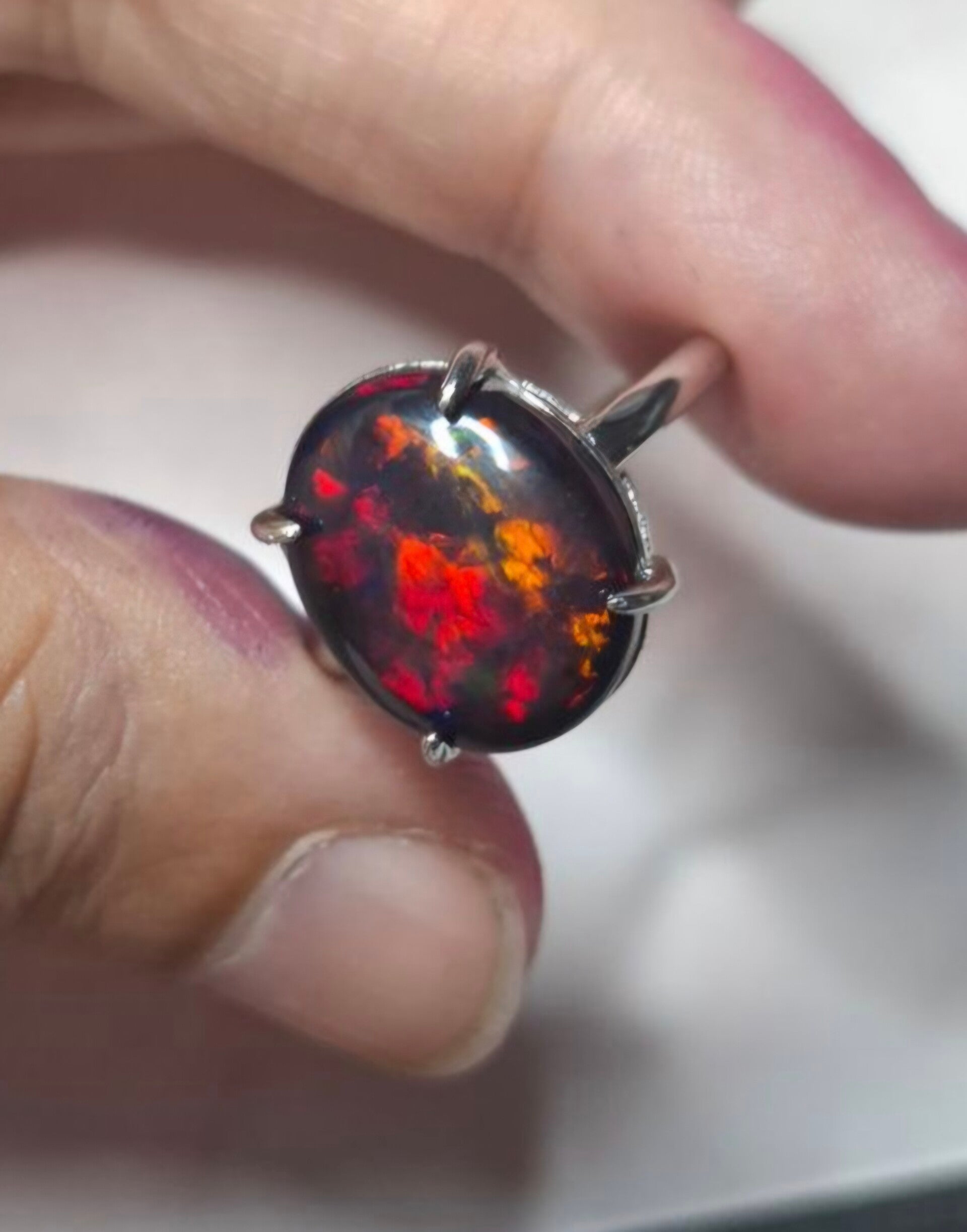 Bague s925 ajustable opale noire 15x13mm éthiopienne