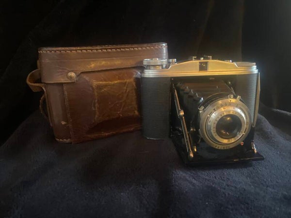 AGFA ISOLETTE II Folding Medium Format Camera (Untested) with Original Leather Case
