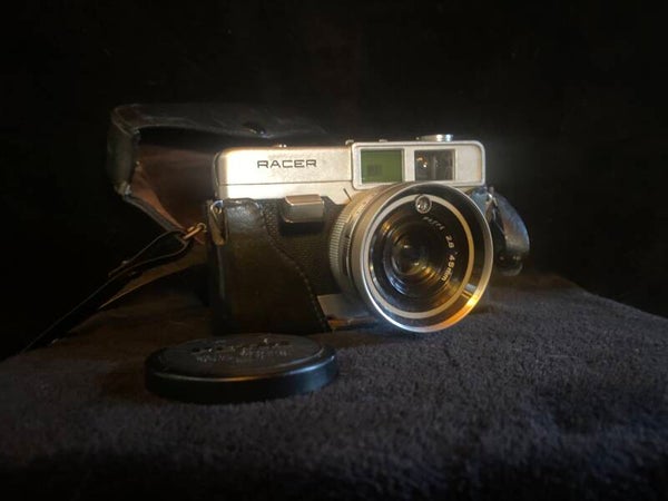 Petri Racer 35mm Rangefinder Film Camera with 45mm f/2.8 Lens (Untested)