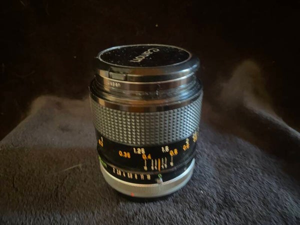 Canon FD 85mm f/1.8 S.S.C. Manual Focus Prime Lens with Compact Protective Case