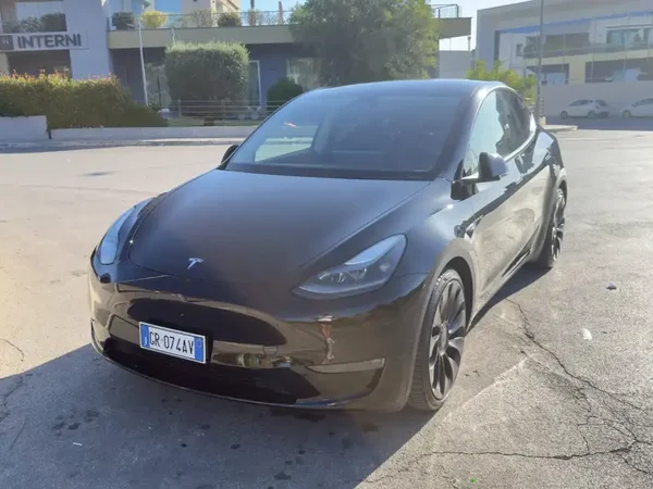 TESLA MODEL Y 2023 KM47.000