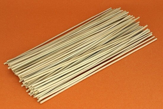 Tiges en rotin 25cm - 100pcs
