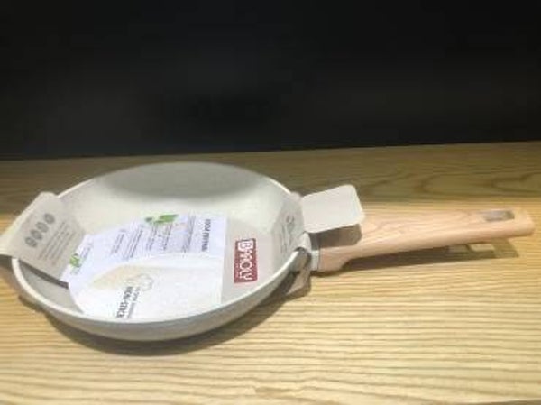 Baroly Crème-Witte Granieten Koekenpan met Houtlook Handgreep