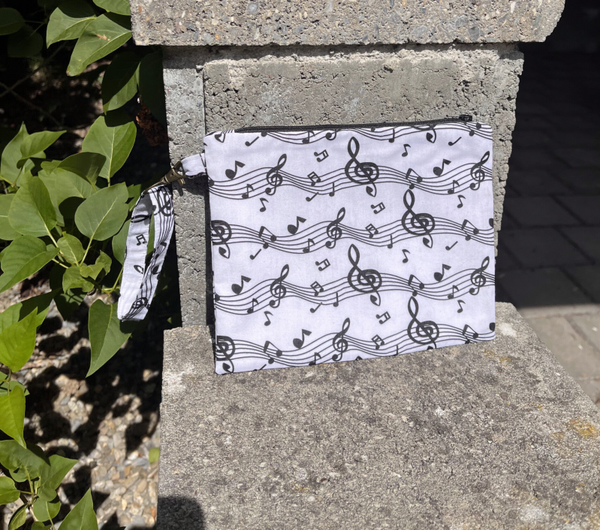 pochettes moyennes avec sangle