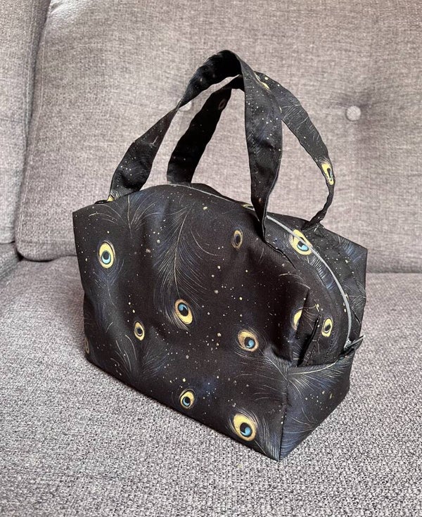 Trousse carrée avec poignées