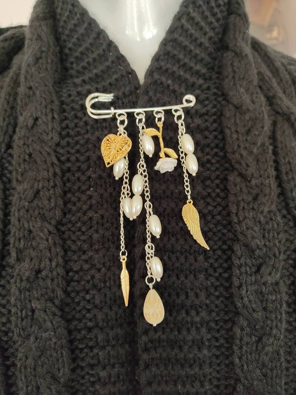 Broche épingle ( Pièce Unique)