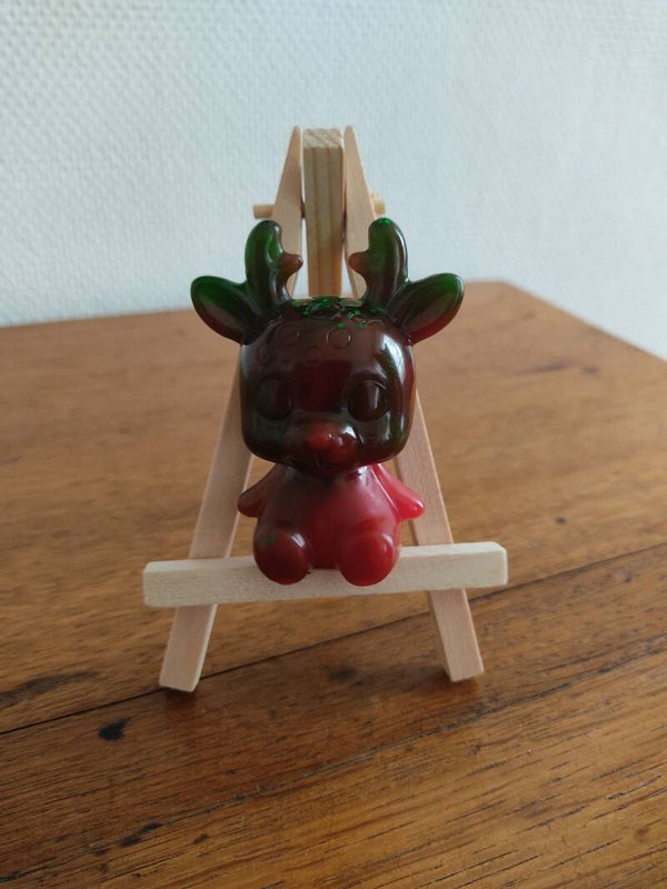Reine rouge et vert