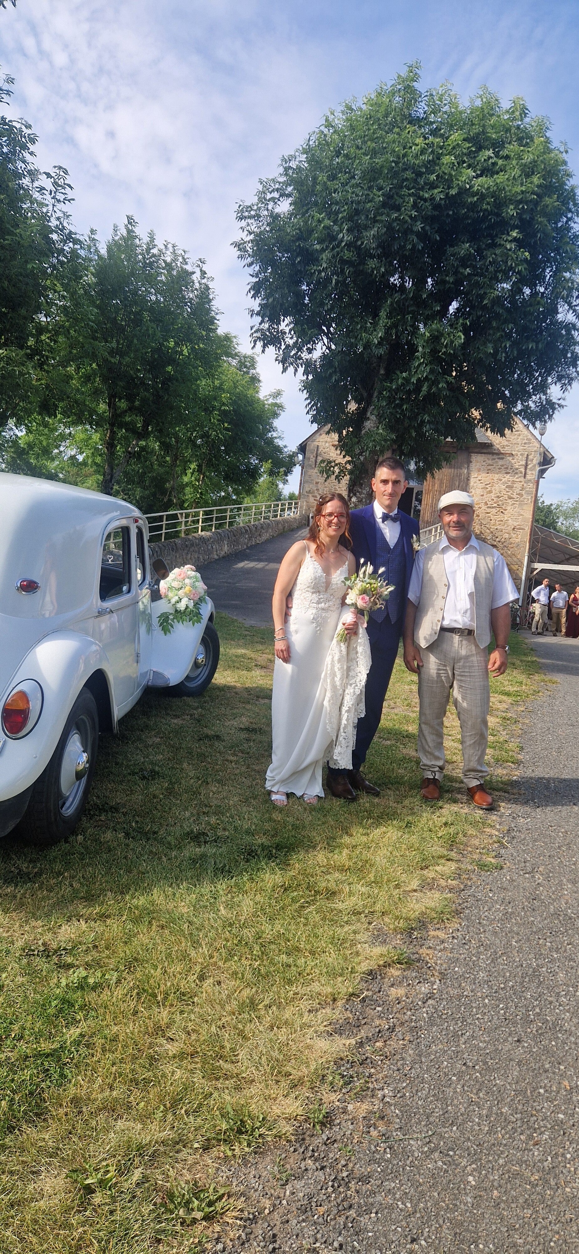 Voiture lors du mariage de Sandra et Julien en Aveyron le 30 mai 2026