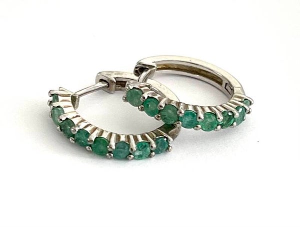 Zilveren klapcreolen met Emerald
