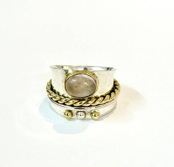Zilveren ring met vergulde details en Rose Quartz