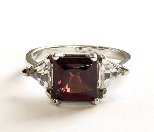 Garnet ring Witgoud ring met Granaat en Saffier