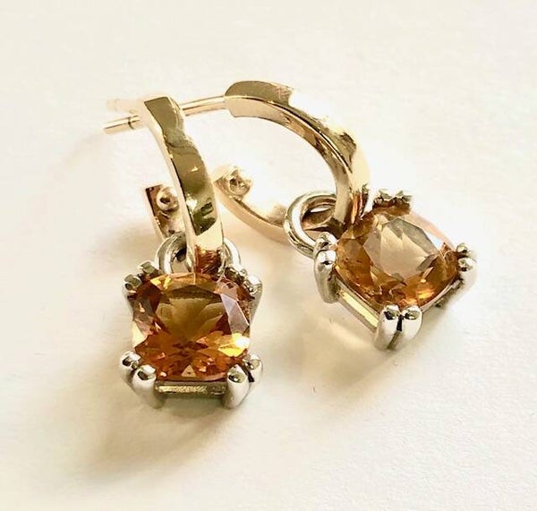 Geelgouden Creool met Huggs creoolhanger (Citrine)