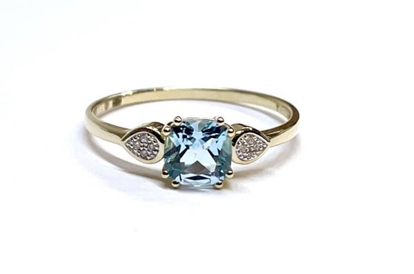 Geelgouden ring met vierkante Topaz en Diamond