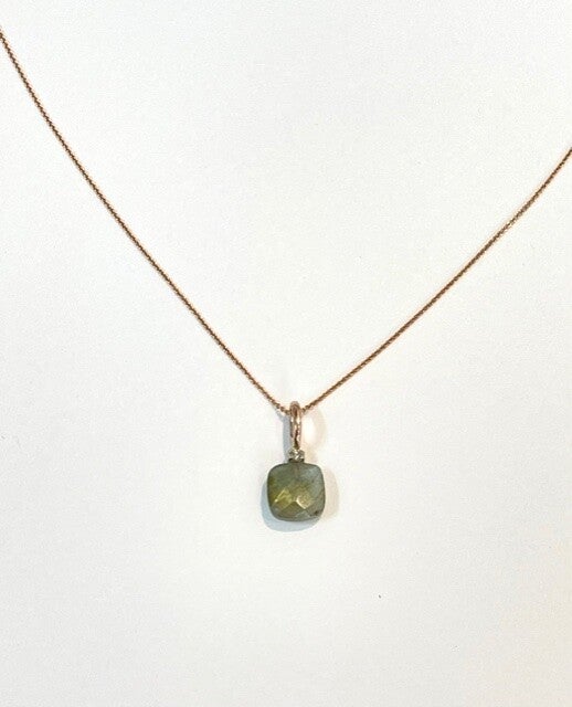 Huggs Hanger Roségoud met Labradorite en Diamond