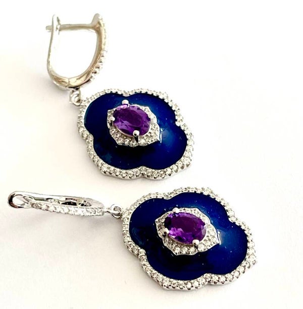 Zilveren Oorbellen met emaille, zirkonia en amethist.