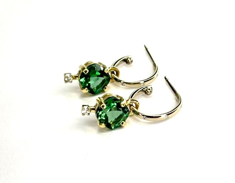 Geelgouden Prasiolite en diamond Huggs creoolhangers