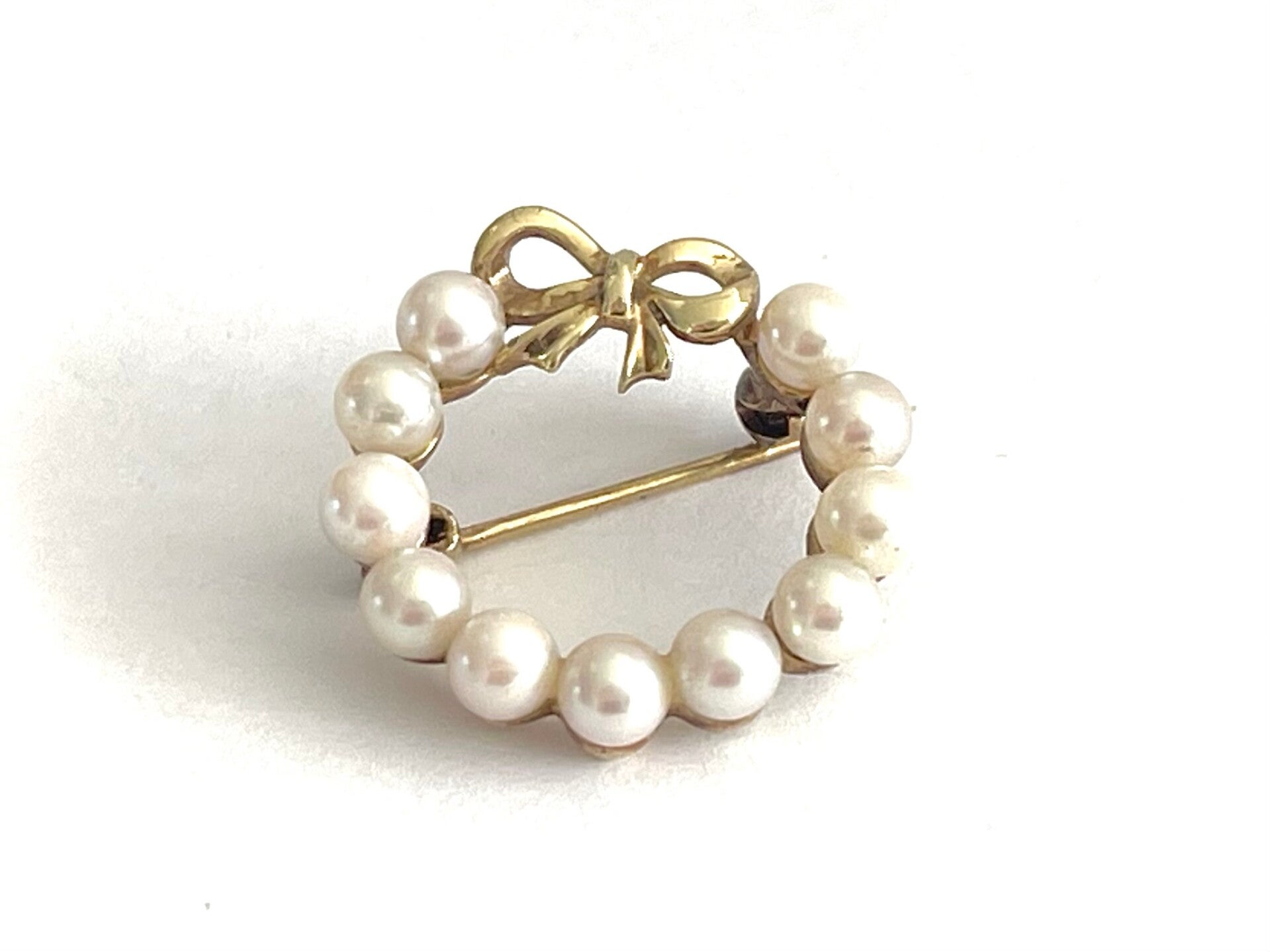 Vintage Broche met Pearls