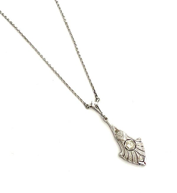 Witgouden collier met Diamant Art Deco hanger