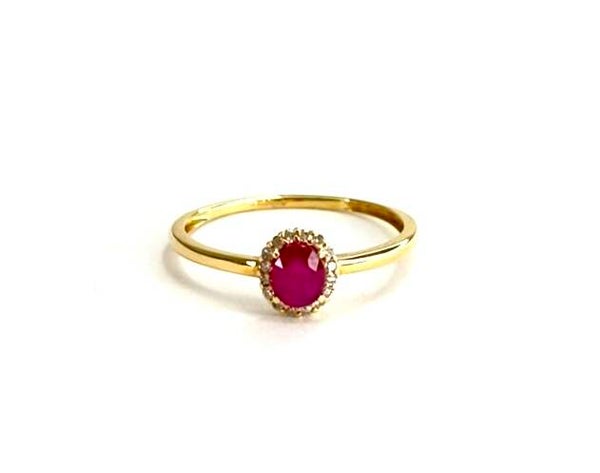 Ruby met Diamond Halo in Geelgoud