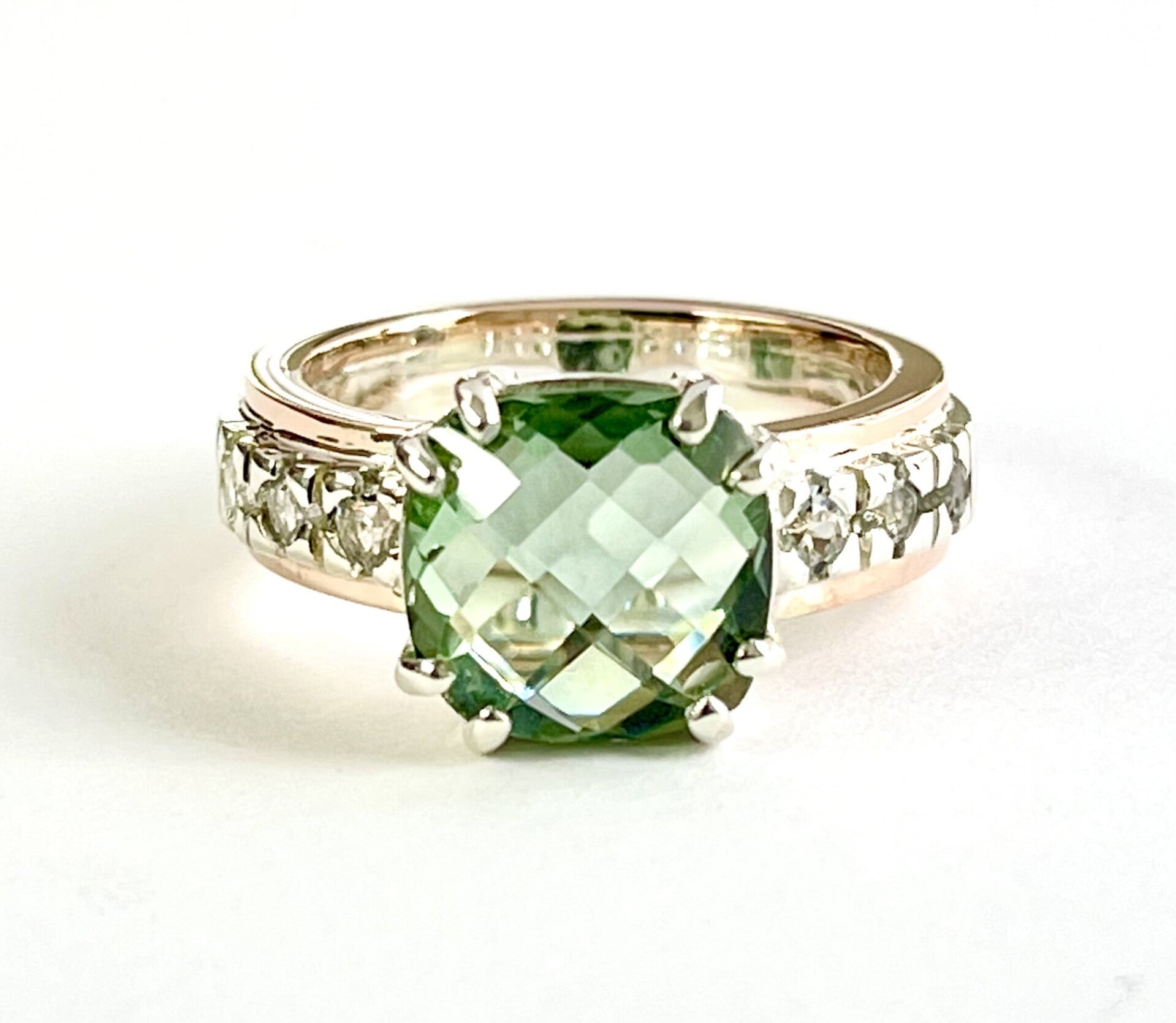 Huggs ring Zilver en Rosegoud met Prasiolite en  White Topaz