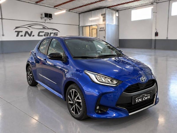TOYOTA YARIS 1.5 HYBRID LOUNGE