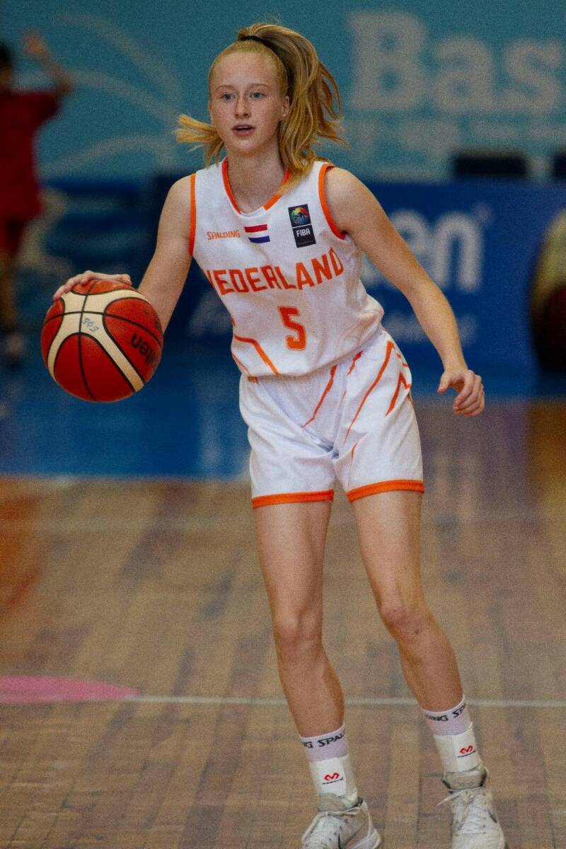 De eerste stappen richting jeugdinternational waren al snel gezet. Er komen zeker weten meer van dit soort toernooien aan voor Kim! © Wim Kulk