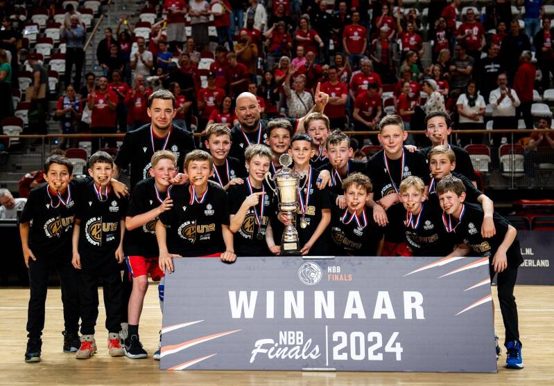 Heroes Den Bosch pakt het kampioenschap in de onder 12 Eredivisie