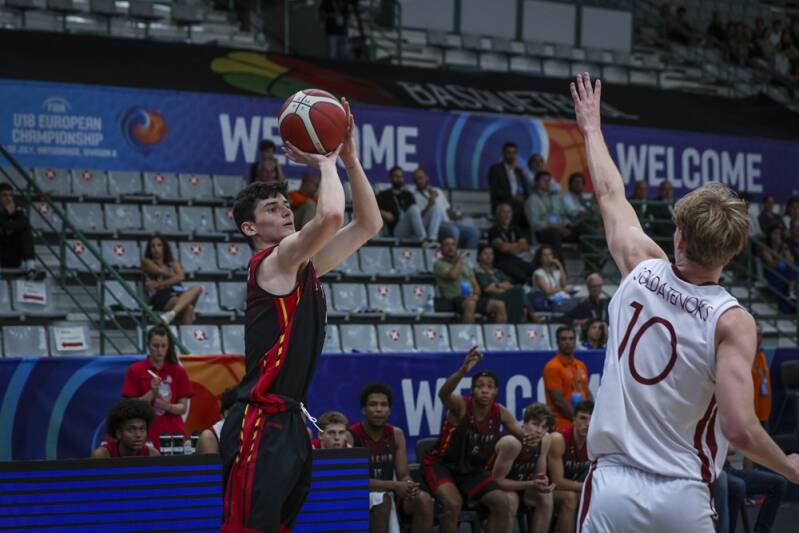 De sportieve ontwikkeling van basketballer Alexander Raedschelders. Foto: FIBA Europe