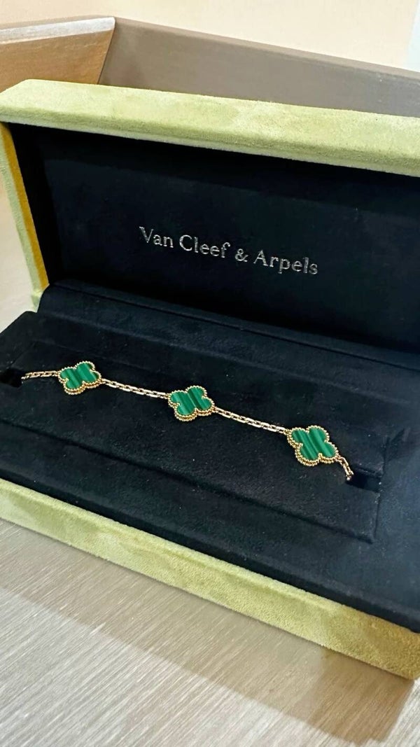 Pre-Loved Van cleef bracelet