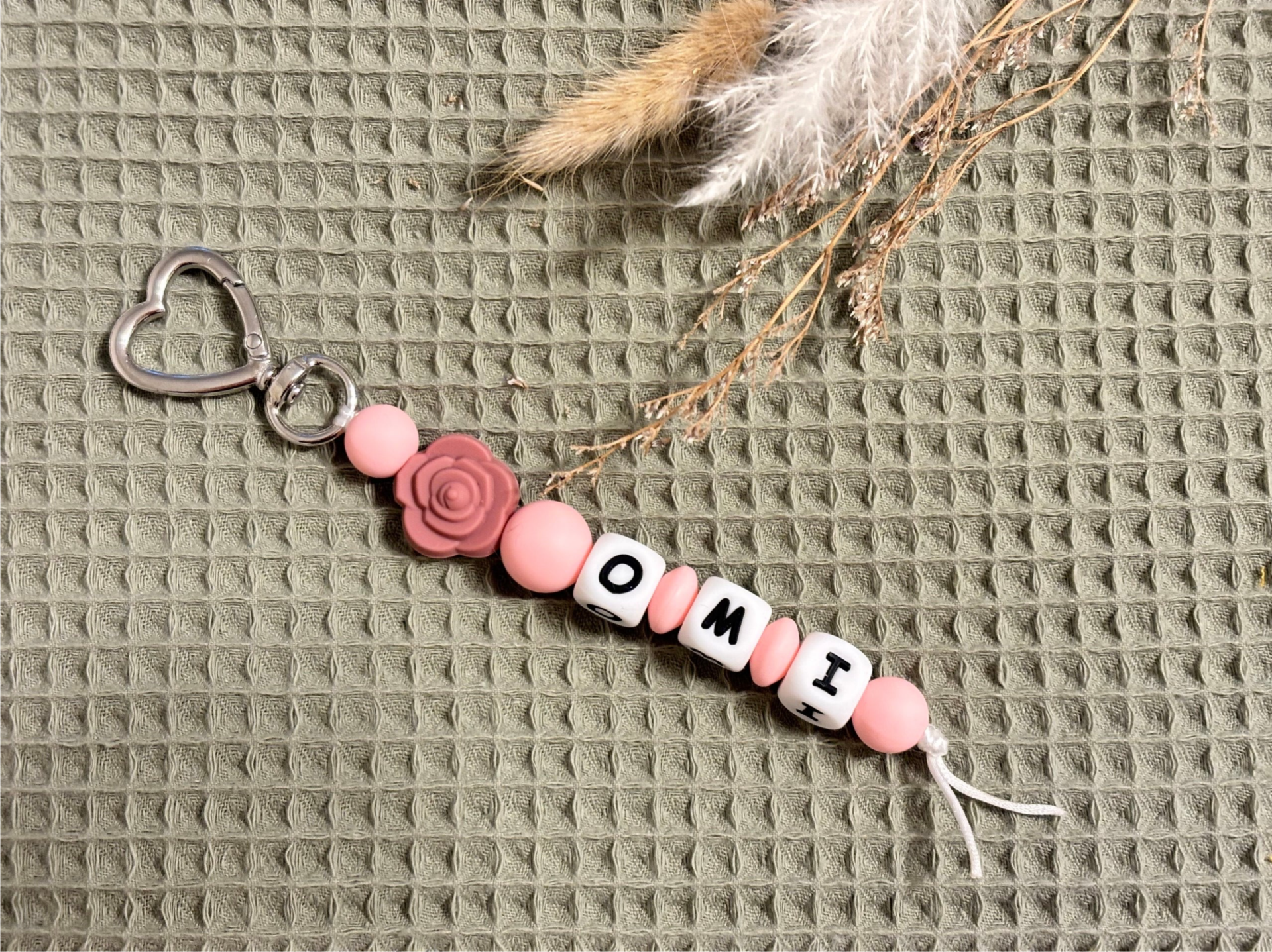 Schlüssel/Rucksackanhänger aus Silikon ,, Omi''