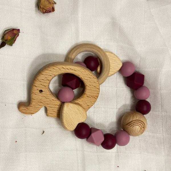 Beiss- und Greifring aus Natur Holz und Silikon ,, Elefant berry''