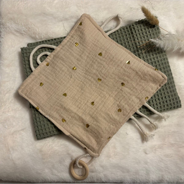 Knistertuch Musselin mit Herzen