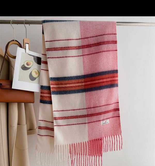 Soft Radiant Knit Tassel Scarf