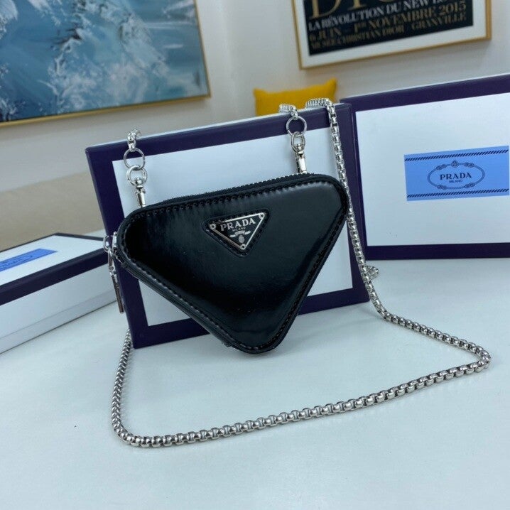 Bolsos Prada (grandes y pequeños)