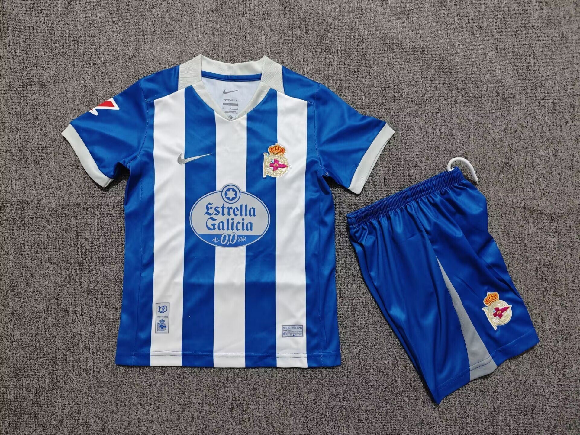 A CORUÑA EQUIPAJE NIÑOS LOCAL 26-27
