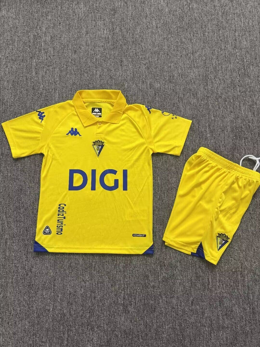 Cadiz Equipacion Local 26-27