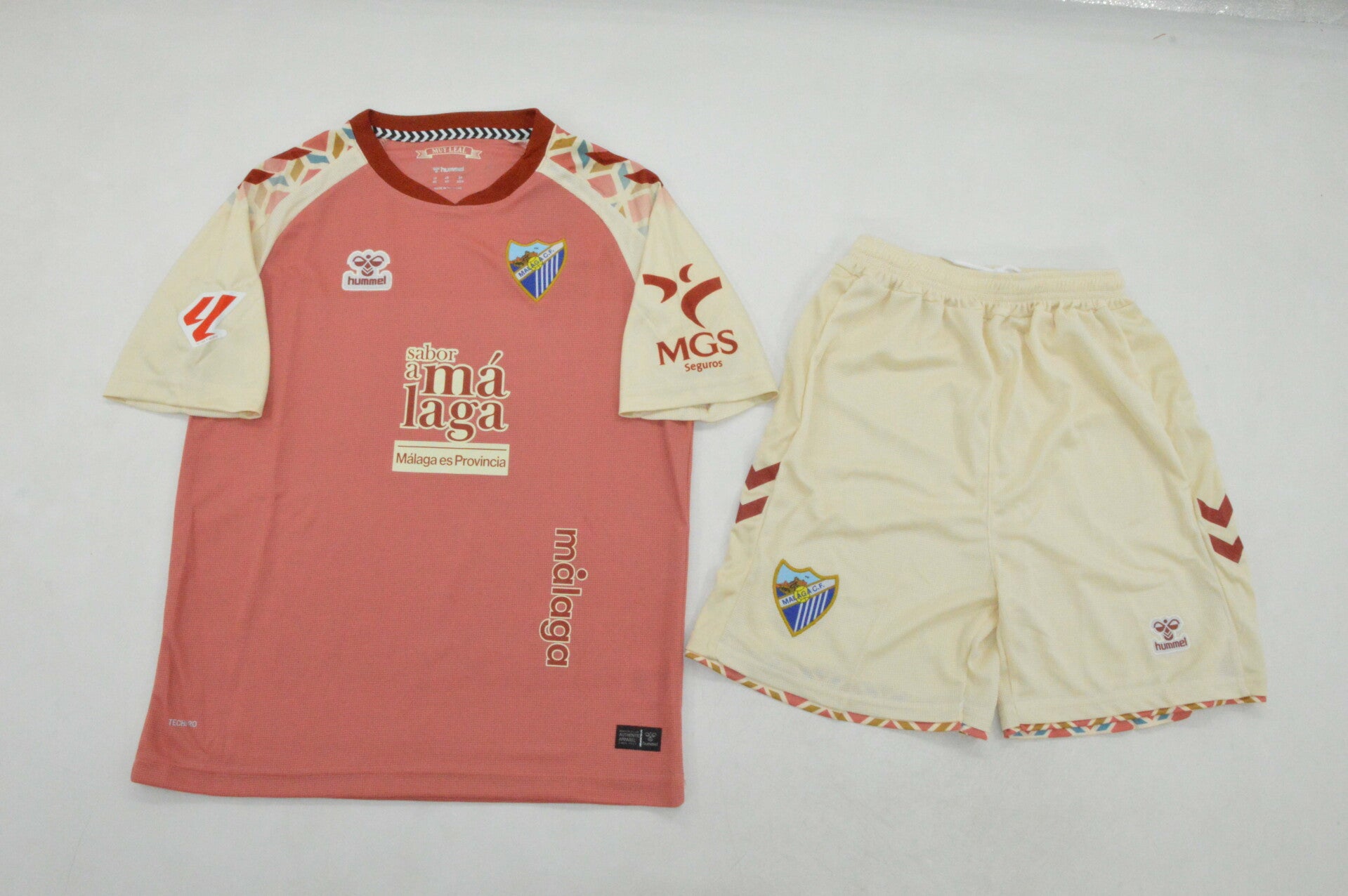 Málaga Equipacion Visitante 26-27